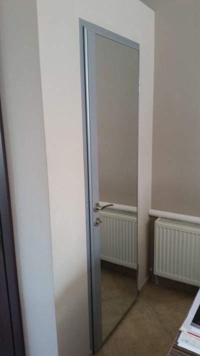 Врата по дизайн на интериорна врата с огледало подходяща за стаи и баня