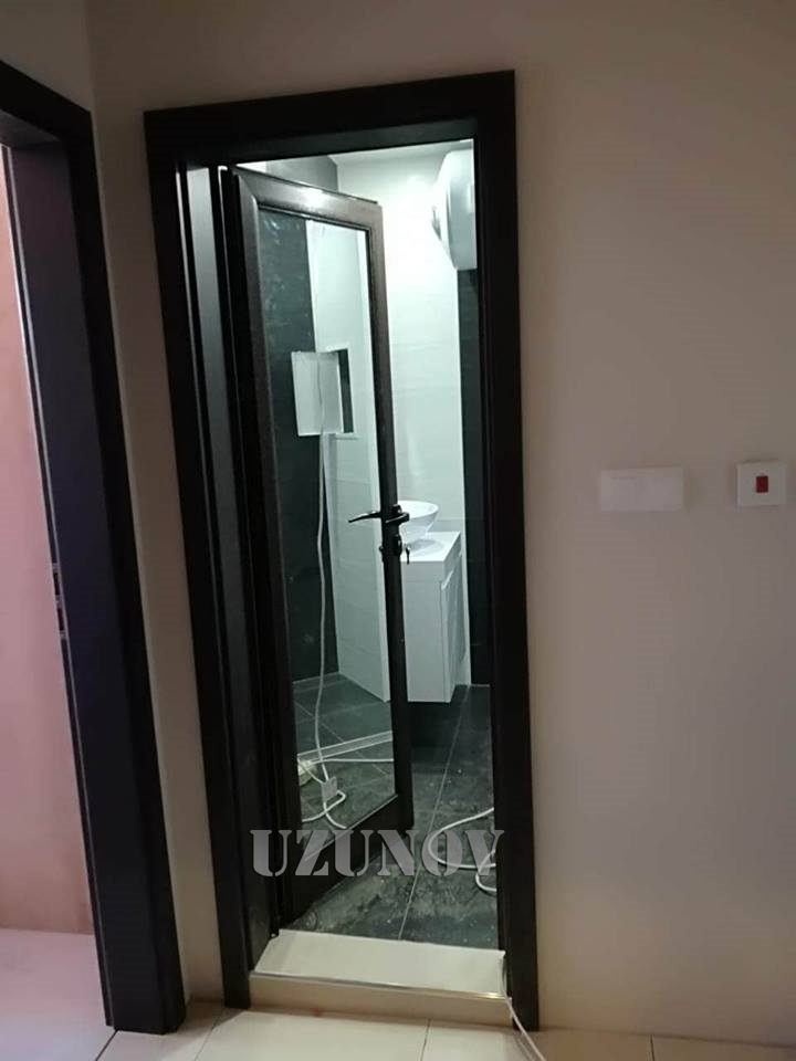 Алуминиева врата Венге с каса Gradde Алуминиева врата Венге с каса Gradde