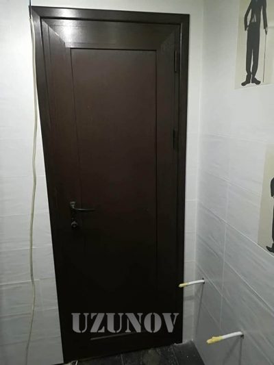 Алуминиева врата за баня с каса Gradde