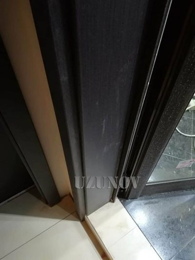 Алуминиева врата с огледало и каса Gradde