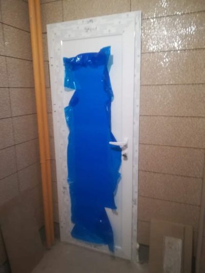 алуминиеви врати с обръщане за баня, в София от Узунов